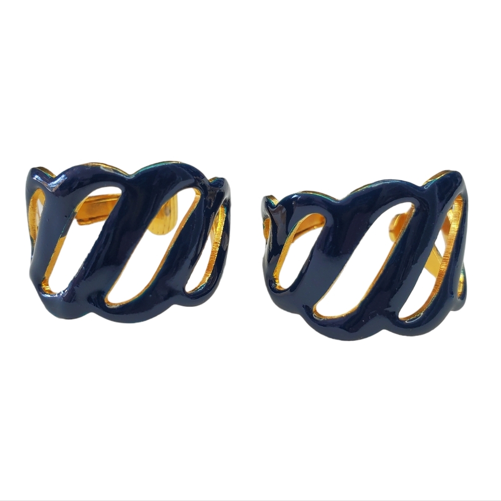 Vintage clip on earrings - Picture 1 of 5